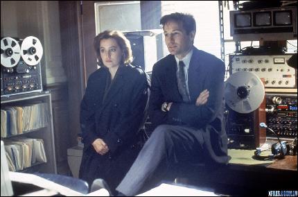 xfiles.cdom.ru_season1_022 (818x540, 147 kБ...)